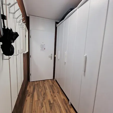 H01-010 Apartment